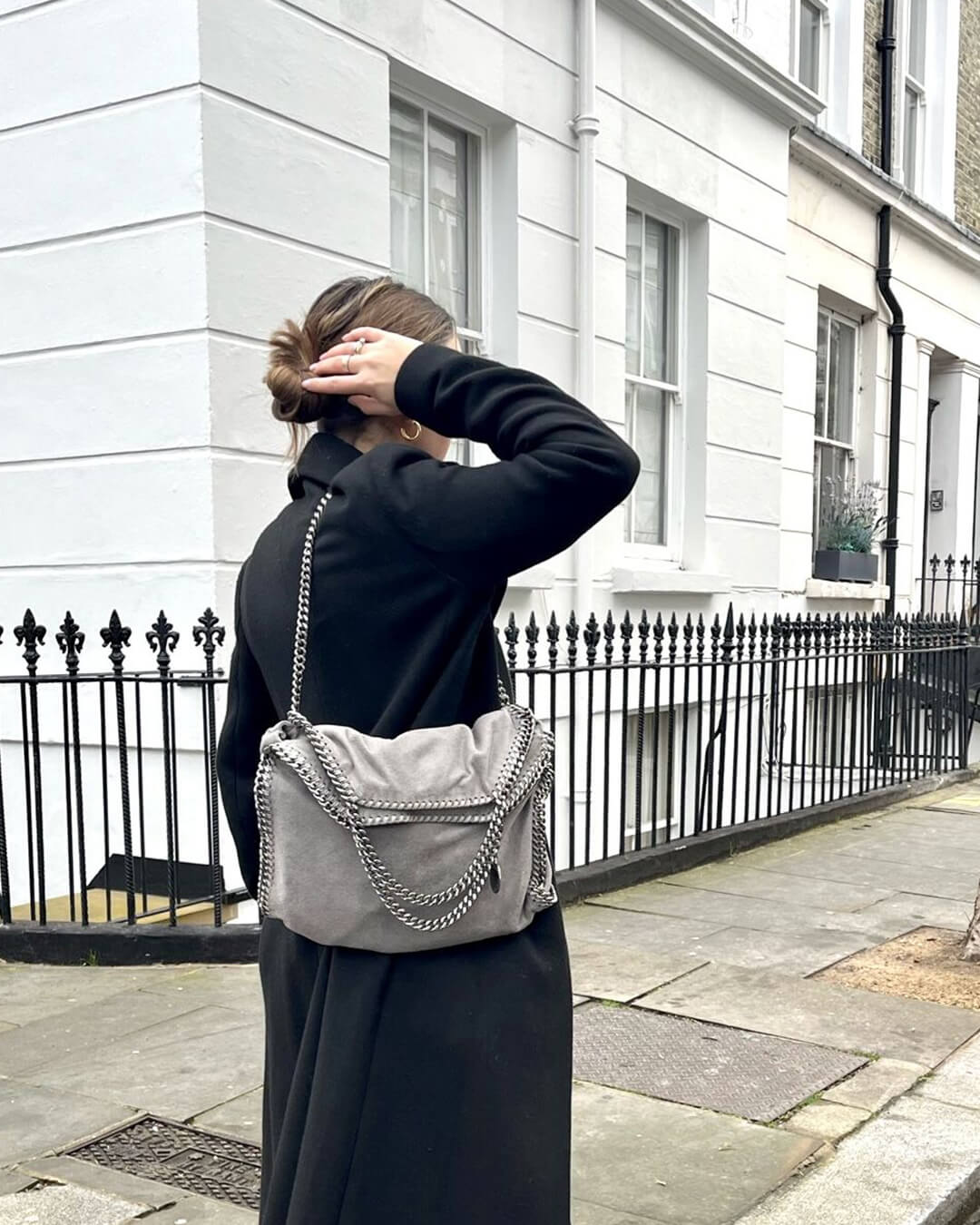 Emma™ | Women's handbag with elegant chain