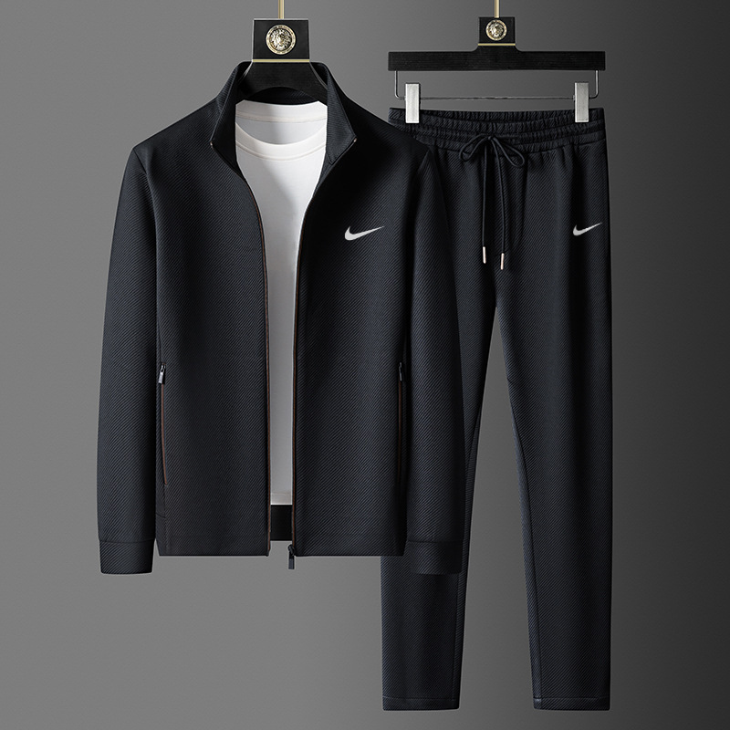 Men’s Signature Tech Full-Zip Jacket and Joggers Set