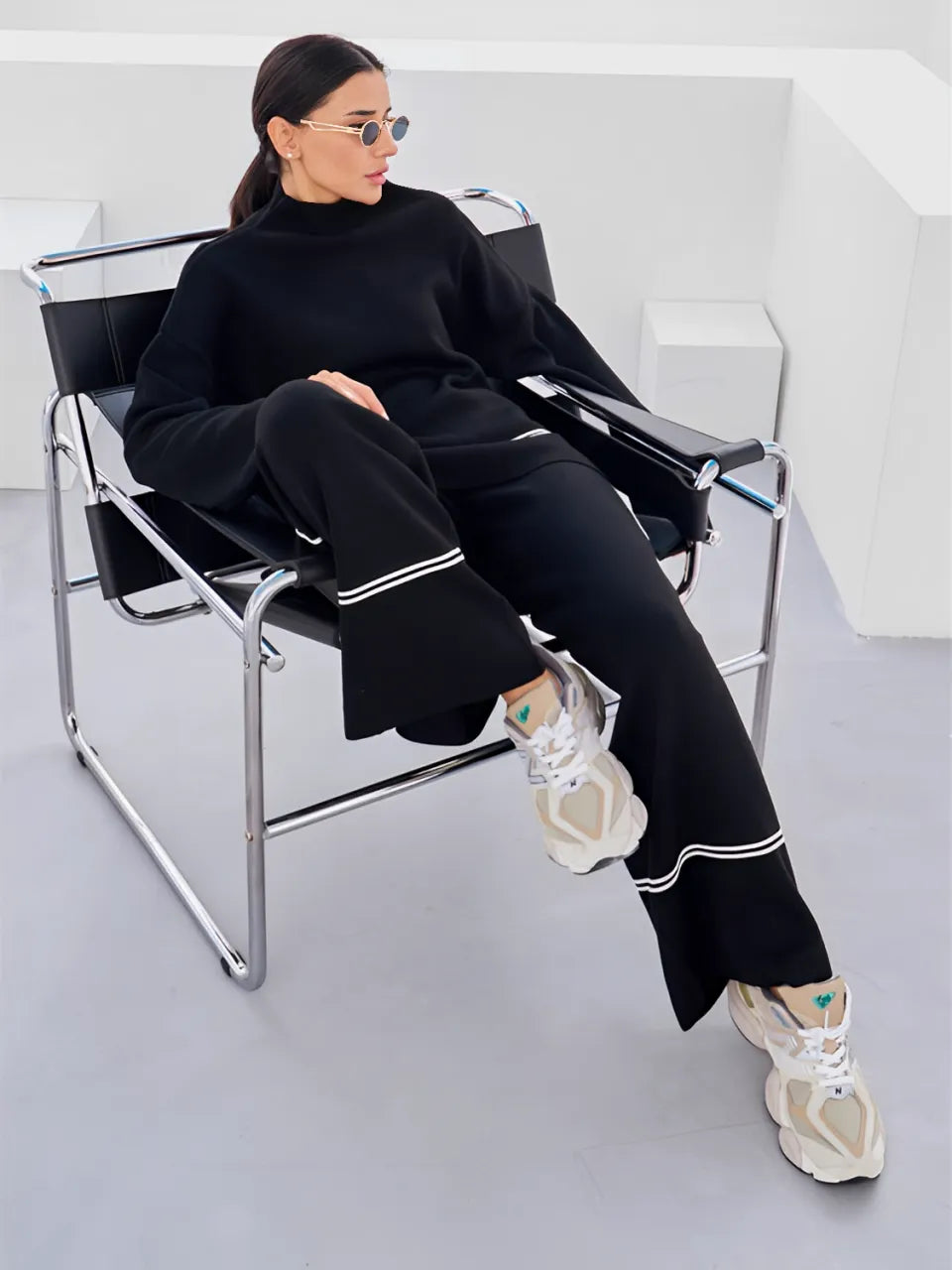 Averra Premium Knitwear Set – High-Neck Mullet Jumper & Relaxed Trousers