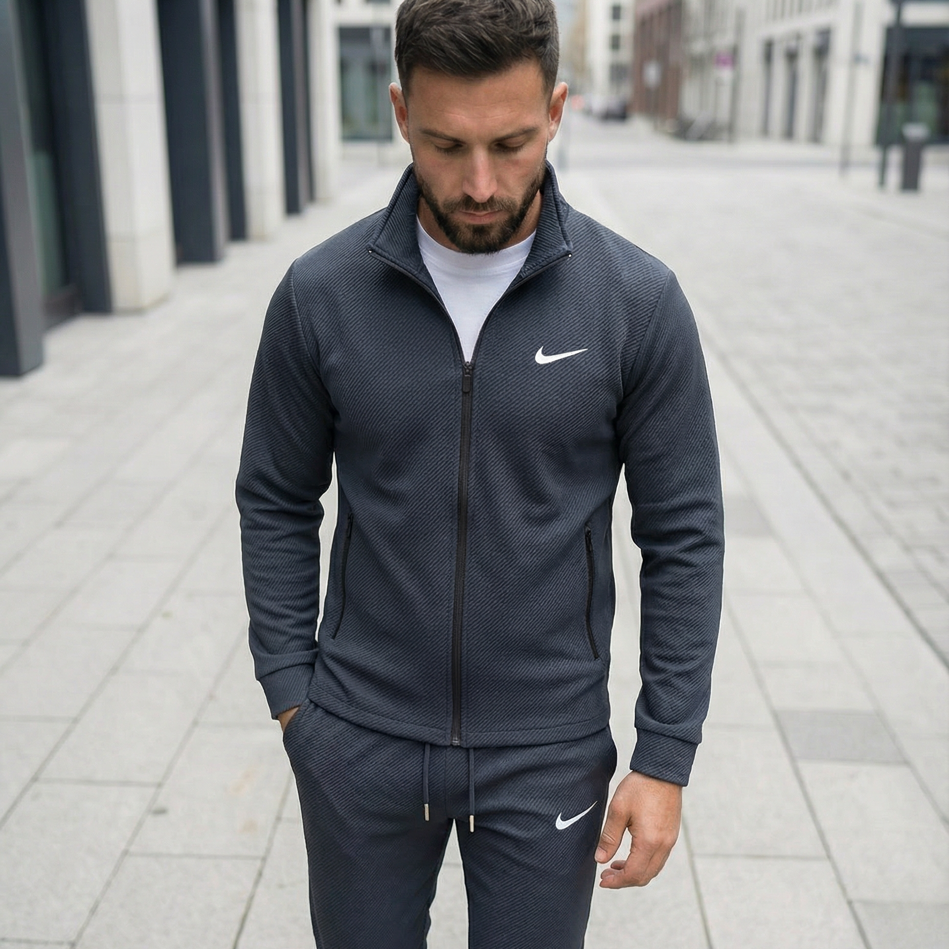 Men’s Signature Tech Full-Zip Jacket and Joggers Set